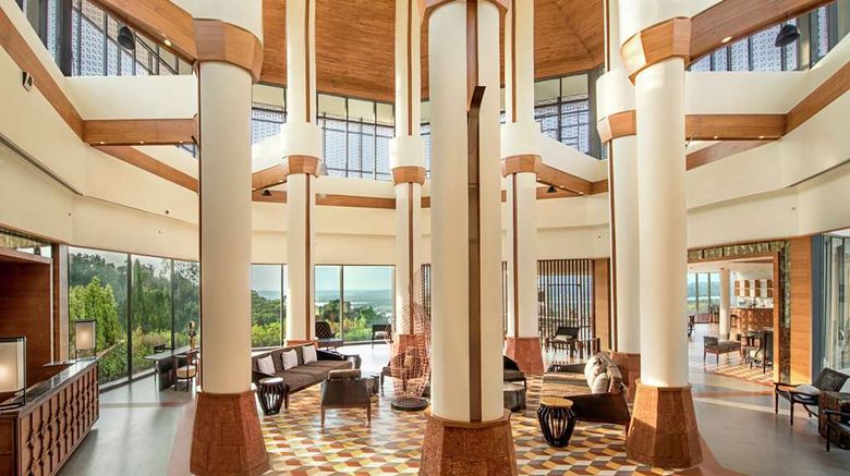 <b>DoubleTree by Hilton Goa-Panaji Lobby</b>. Images powered by <a href="https://iceportal.shijigroup.com/" title="IcePortal" target="_blank">IcePortal</a>.