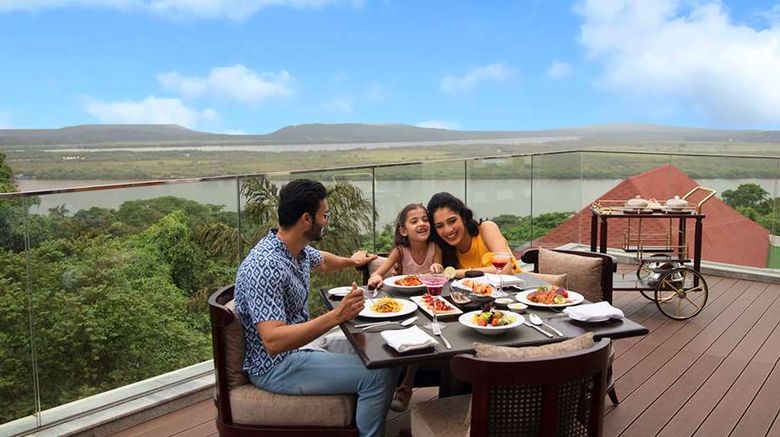 <b>DoubleTree by Hilton Goa-Panaji Restaurant</b>. Images powered by <a href="https://iceportal.shijigroup.com/" title="IcePortal" target="_blank">IcePortal</a>.