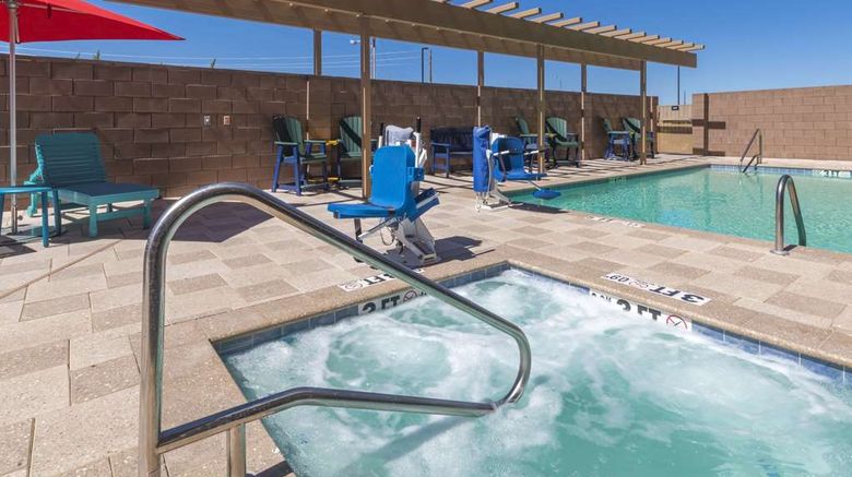 <b>Home2 Suites by Hilton Kingman Pool</b>. Images powered by <a href="https://iceportal.shijigroup.com/" title="IcePortal" target="_blank">IcePortal</a>.