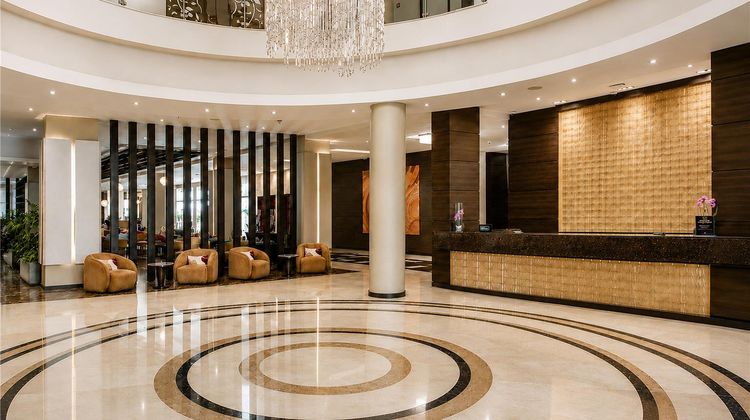 DoubleTree by Hilton Nairobi Hurlingham Lobby