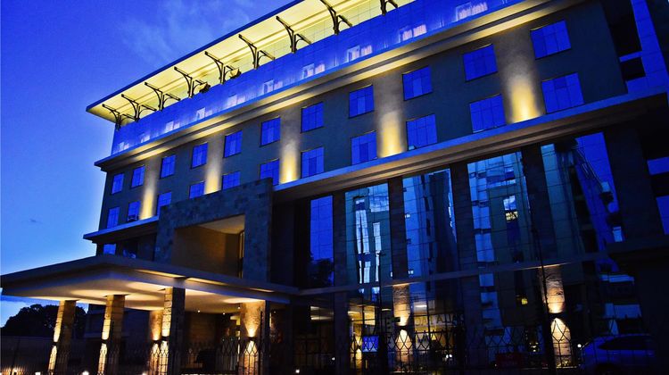 DoubleTree by Hilton Nairobi Hurlingham Exterior