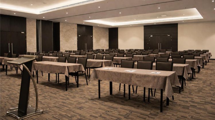 DoubleTree by Hilton Nairobi Hurlingham Meeting