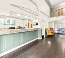 GuestHouse Inn and Suites Kelso Lobby
