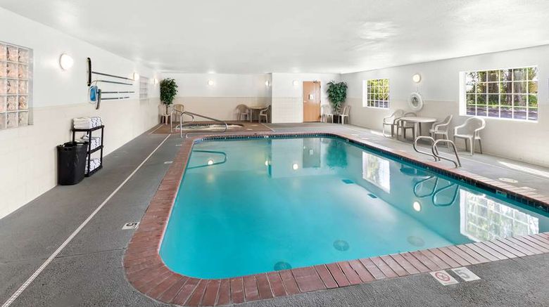 <b>GuestHouse Inn and Suites Kelso Pool</b>. Images powered by <a href="https://iceportal.shijigroup.com/" title="IcePortal" target="_blank">IcePortal</a>.