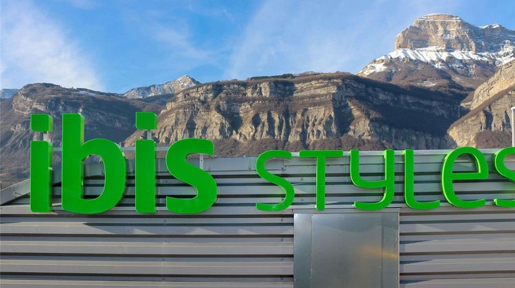 Ibis Styles Grenoble Crolles Exterior