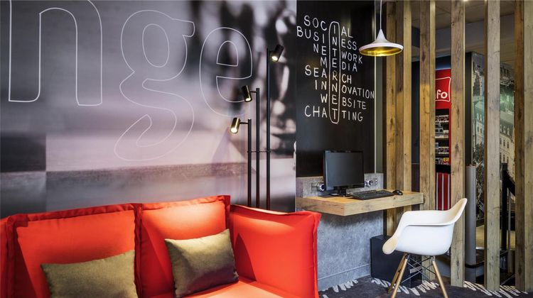 Hotel Ibis Clichy Centre Mairie Exterior