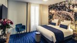 <b>Mercure Paris Suresnes Longchamp Room</b>. Images powered by <a href="https://iceportal.shijigroup.com/" title="IcePortal" target="_blank">IcePortal</a>.