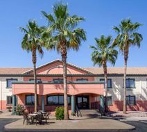 Baymont Inn Suites Phoenix I-10 nr 51st Exterior