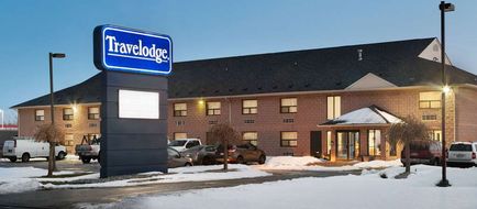 Travelodge Windsor Exterior