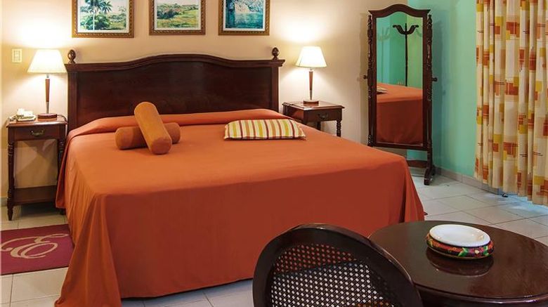 <b>Hotel La Union Room</b>. Images powered by <a href="https://iceportal.shijigroup.com/" title="IcePortal" target="_blank">IcePortal</a>.