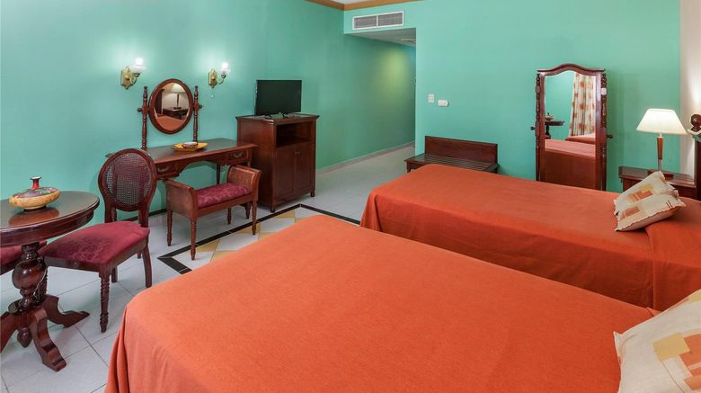 <b>Hotel La Union Room</b>. Images powered by <a href="https://iceportal.shijigroup.com/" title="IcePortal" target="_blank">IcePortal</a>.