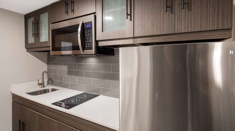 Best Western Plus Executive Residency Room