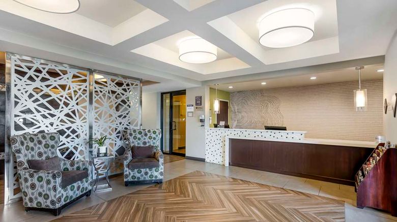 <b>Best Western Plus PHL-Pennsauken Hotel Lobby</b>. Images powered by <a href="https://iceportal.shijigroup.com/" title="IcePortal" target="_blank">IcePortal</a>.