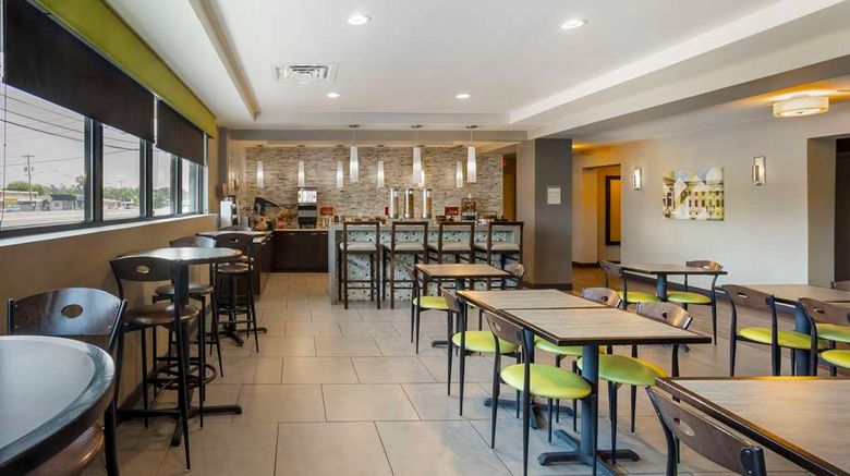 <b>Best Western Plus PHL-Pennsauken Hotel Restaurant</b>. Images powered by <a href="https://iceportal.shijigroup.com/" title="IcePortal" target="_blank">IcePortal</a>.