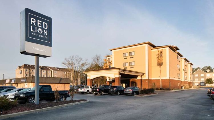 Sleep Inn & Suites Exterior