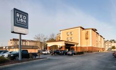Sleep Inn & Suites