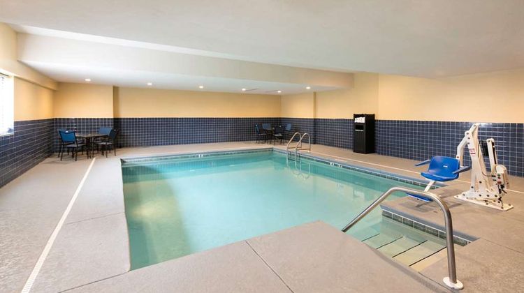 Sleep Inn & Suites Pool