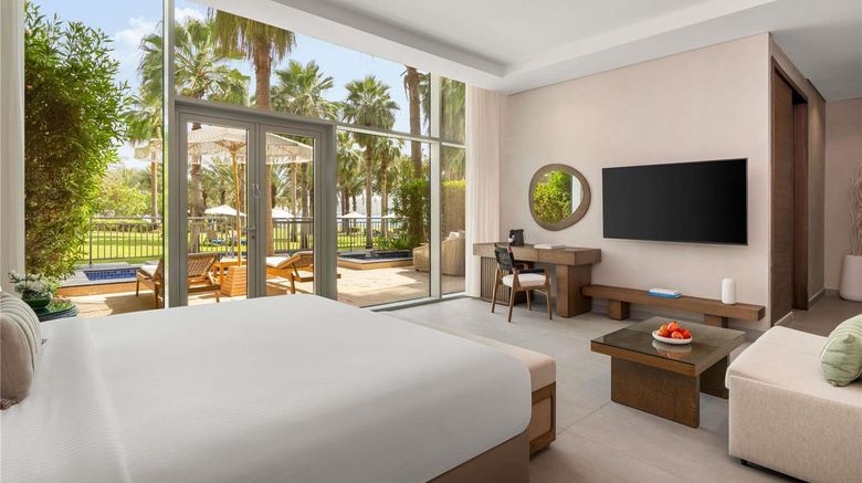 <b>Rixos The Palm Hotel & Suites Room</b>. Images powered by <a href="https://iceportal.shijigroup.com/" title="IcePortal" target="_blank">IcePortal</a>.