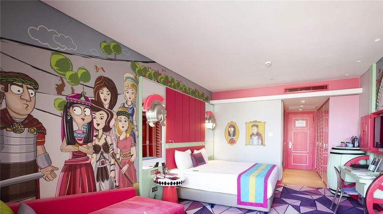 <b>The Land of Legends Kingdom Hotel Room</b>. Images powered by <a href="https://iceportal.shijigroup.com/" title="IcePortal" target="_blank">IcePortal</a>.