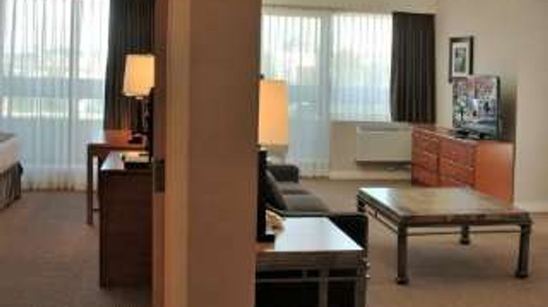 <b>Embassy Inn Suite</b>. Images powered by <a href="https://iceportal.shijigroup.com/" title="IcePortal" target="_blank">IcePortal</a>.
