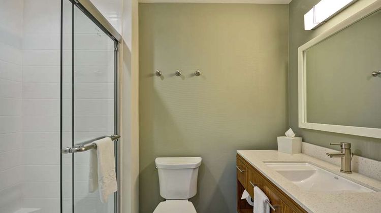 Home2 Suites by Hilton Stow Akron Room