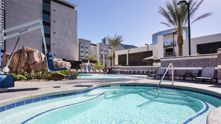 Hilton Garden Inn Las Vegas City Ctr Pool