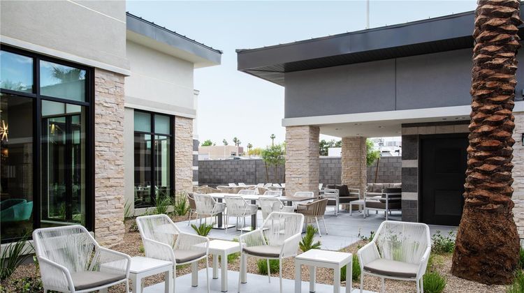 Hilton Garden Inn Las Vegas City Ctr Exterior