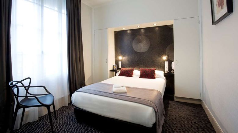 <b>Hotel Raymond 4 Toulouse Room</b>. Images powered by <a href="https://iceportal.shijigroup.com/" title="IcePortal" target="_blank">IcePortal</a>.