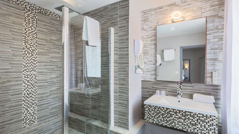 <b>Best Western Hotel Saint Claude Suite</b>. Images powered by <a href="https://iceportal.shijigroup.com/" title="IcePortal" target="_blank">IcePortal</a>.