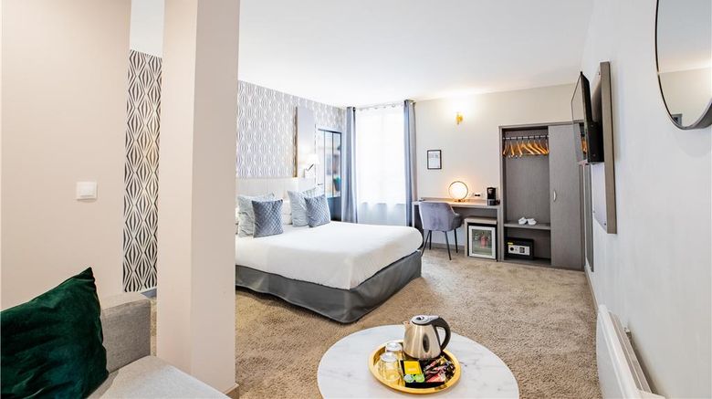 <b>Best Western Hotel Saint Claude Room</b>. Images powered by <a href="https://iceportal.shijigroup.com/" title="IcePortal" target="_blank">IcePortal</a>.