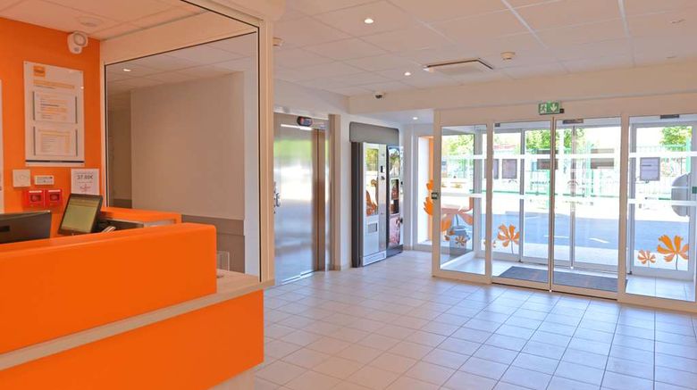 <b>Premiere Classe Reims Nord - Betheny Lobby</b>. Images powered by <a href="https://iceportal.shijigroup.com/" title="IcePortal" target="_blank">IcePortal</a>.