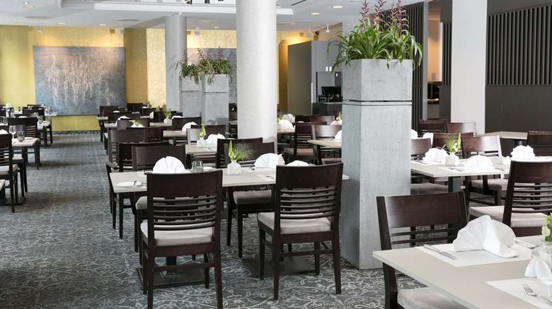 <b>Dorint An den Westfalenhallen Dortmund Restaurant</b>. Images powered by <a href="https://iceportal.shijigroup.com/" title="IcePortal" target="_blank">IcePortal</a>.