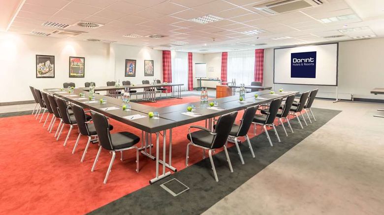 <b>Dorint An den Westfalenhallen Dortmund Meeting</b>. Images powered by <a href="https://iceportal.shijigroup.com/" title="IcePortal" target="_blank">IcePortal</a>.