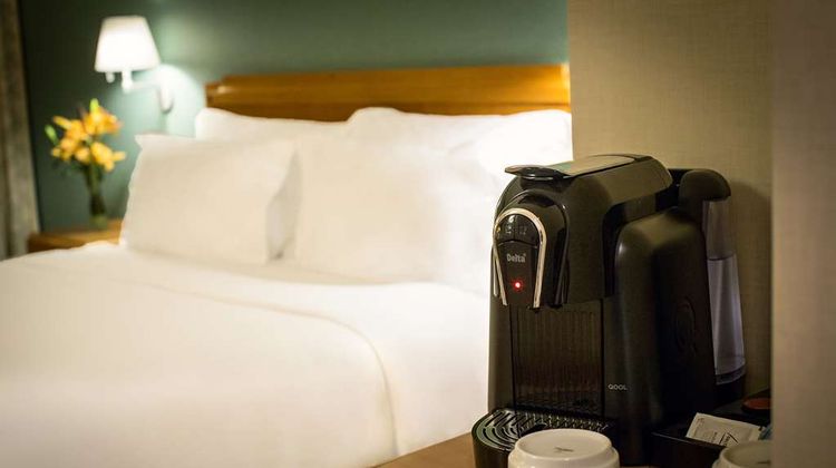 Sana Metropolitan Hotel Room