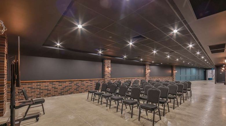<b>Best Western Plus North Lakes Hotel Meeting</b>. Images powered by <a href="https://iceportal.shijigroup.com/" title="IcePortal" target="_blank">IcePortal</a>.