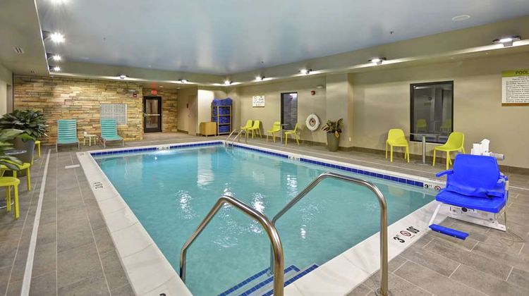 Home2 Suites by Hilton Carbondale Pool
