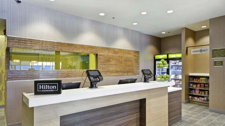 Home2 Suites by Hilton Carbondale Lobby