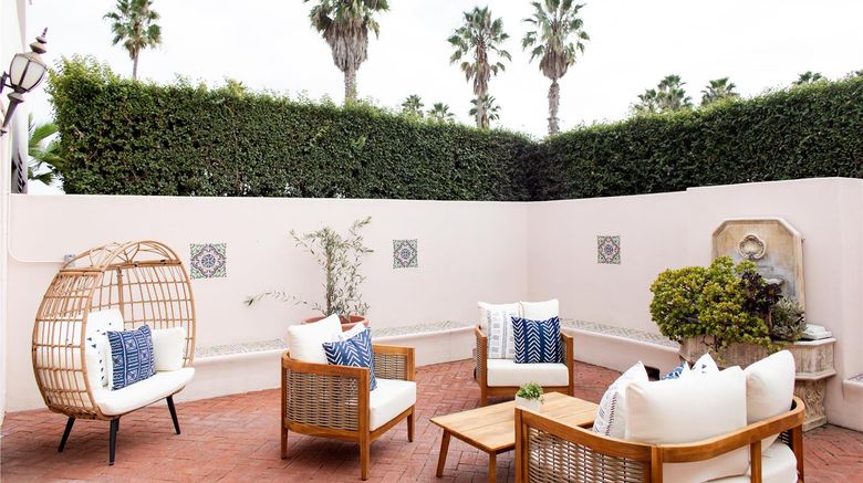 <b>Hilton Santa Barbara Beachfront Resort Spa</b>. Images powered by <a href="https://iceportal.shijigroup.com/" title="IcePortal" target="_blank">IcePortal</a>.