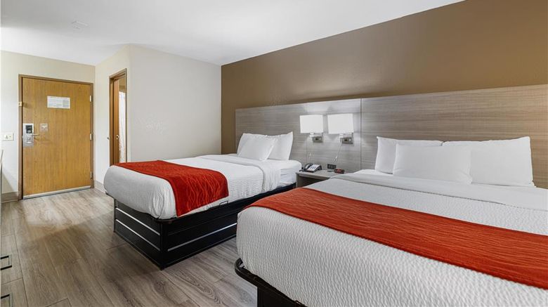 <b>SureStay Hotel by Best Western Kearney Room</b>. Images powered by <a href="https://iceportal.shijigroup.com/" title="IcePortal" target="_blank">IcePortal</a>.