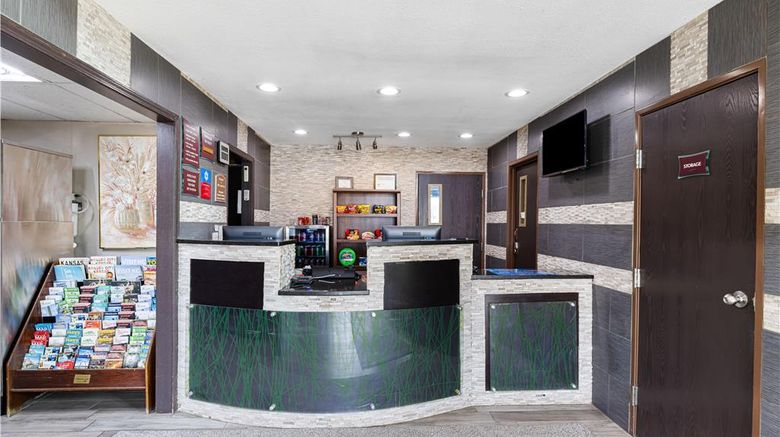 <b>SureStay Hotel by Best Western Kearney Lobby</b>. Images powered by <a href="https://iceportal.shijigroup.com/" title="IcePortal" target="_blank">IcePortal</a>.