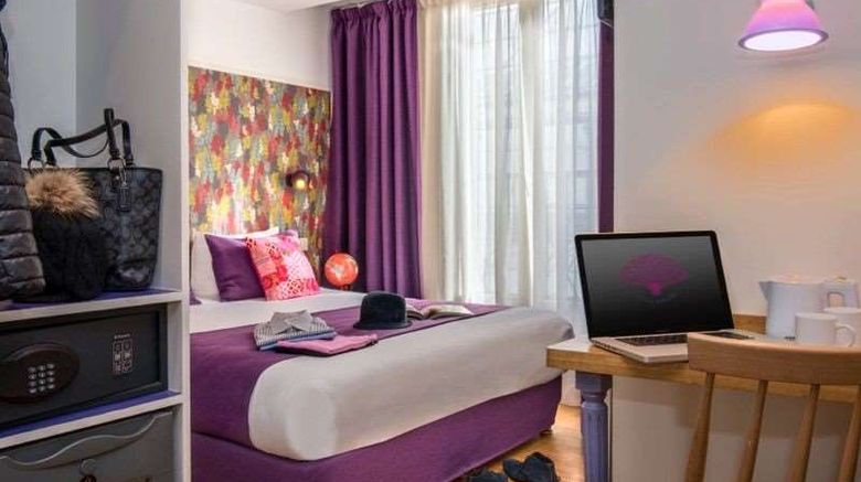 <b>Hotel La Villa Boheme Paris Room</b>. Images powered by <a href="https://iceportal.shijigroup.com/" title="IcePortal" target="_blank">IcePortal</a>.