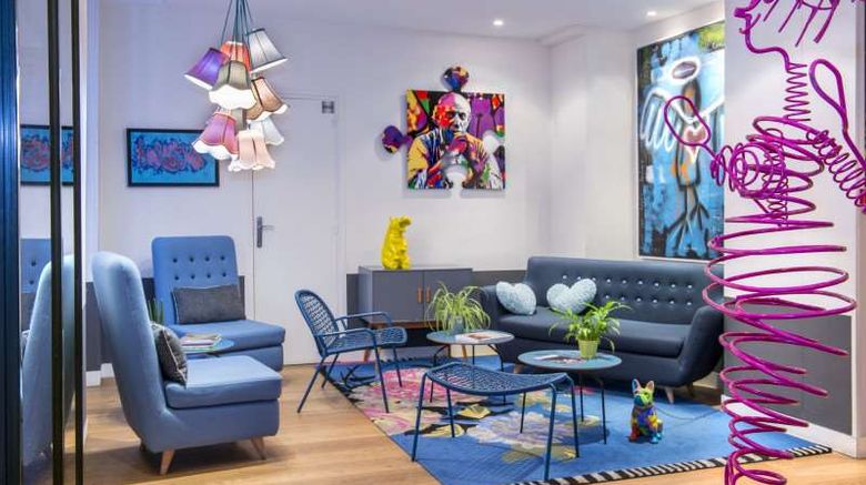<b>Hotel La Villa Boheme Paris Lobby</b>. Images powered by <a href="https://iceportal.shijigroup.com/" title="IcePortal" target="_blank">IcePortal</a>.