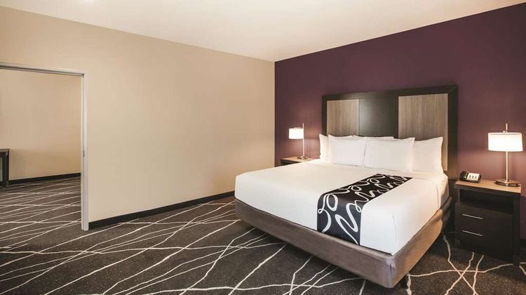 La Quinta Inn & Stes Dallas NE Arboretum Suite