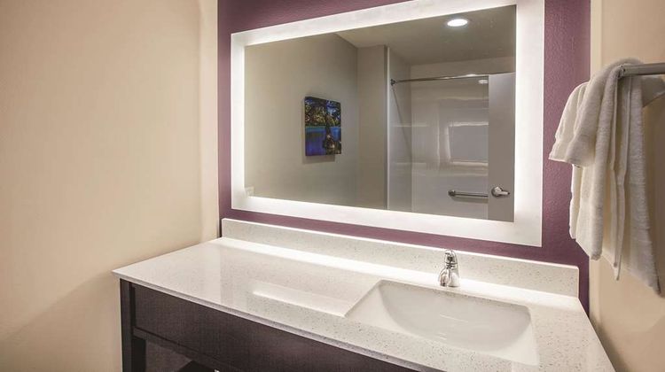 La Quinta Inn & Stes Dallas NE Arboretum Room