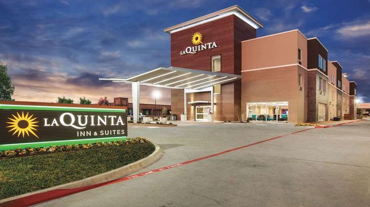 La Quinta Inn & Stes Dallas NE Arboretum Exterior