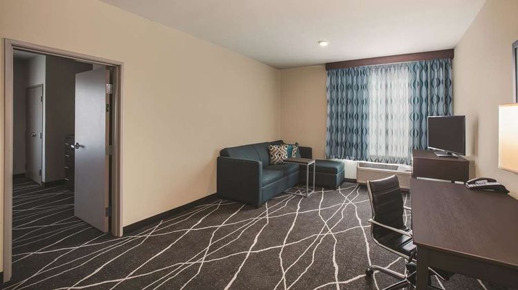 La Quinta Inn & Stes Dallas NE Arboretum Suite