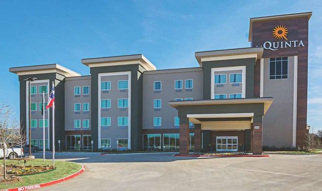 La Quinta Inn & Suites Dallas–Wylie Exterior