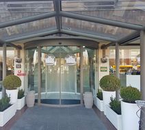Plus Welcome Milano Hotel & Residence Lobby