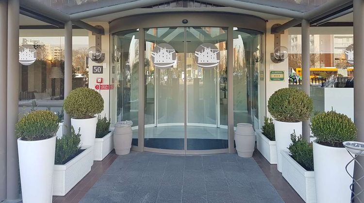 Plus Welcome Milano Hotel & Residence Lobby
