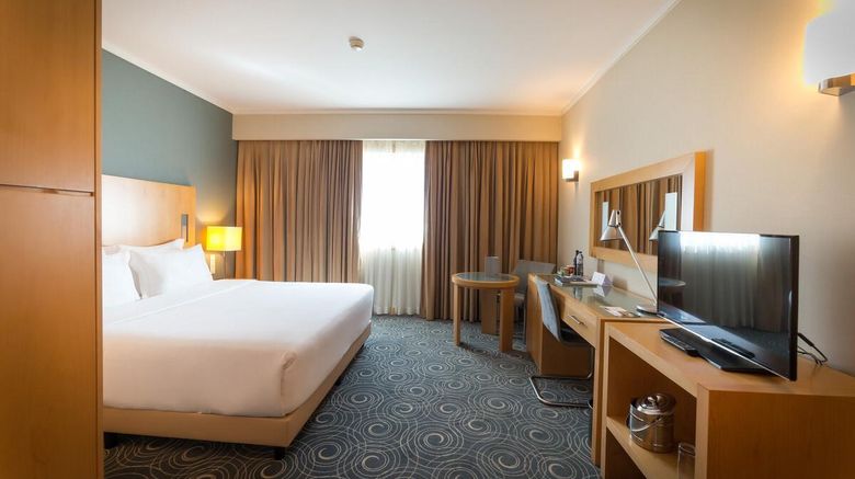 <b>SANA Malhoa Hotel Room</b>. Images powered by <a href="https://iceportal.shijigroup.com/" title="IcePortal" target="_blank">IcePortal</a>.
